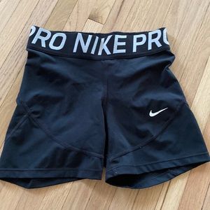 Nike pro shorts !